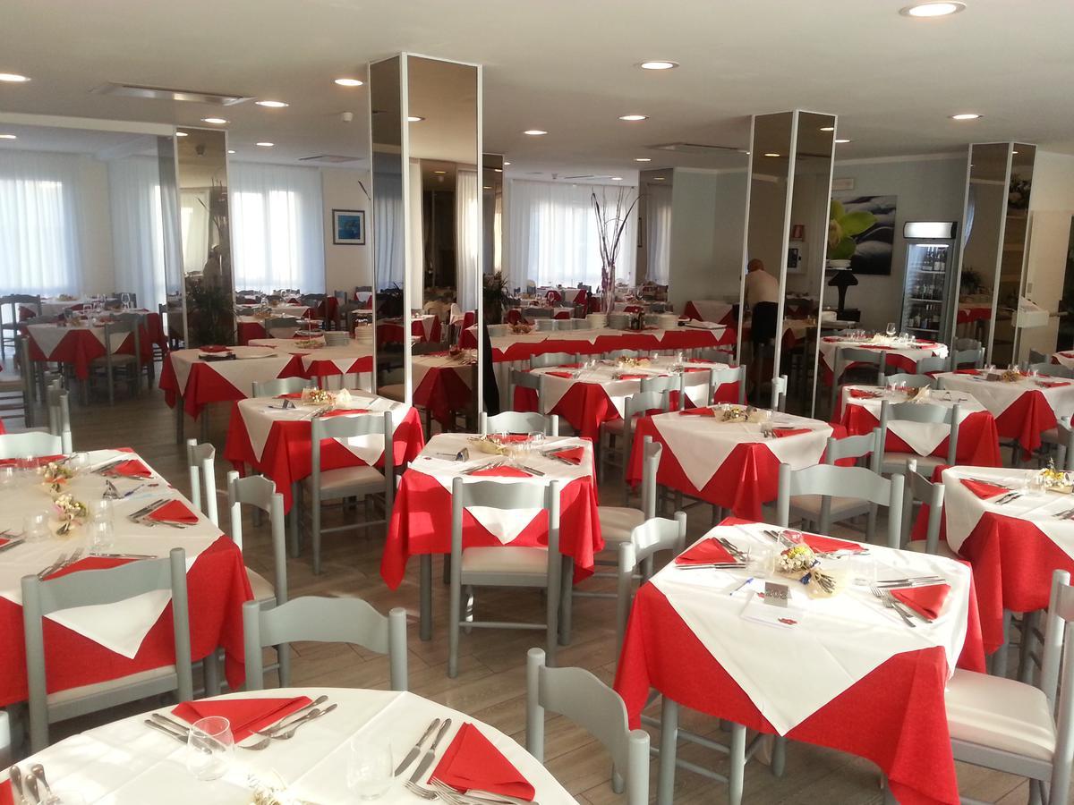 Hotel Metropol Senigallia Esterno foto